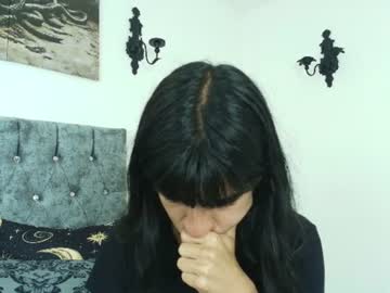 bella_poisonous