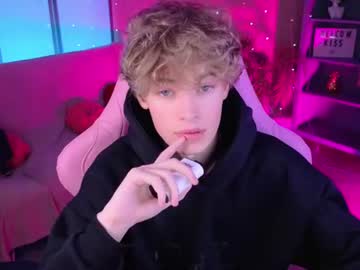 curly_twinkboy