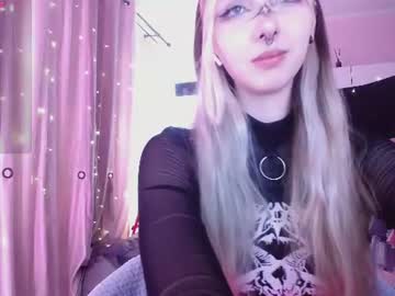 justmeowgirl