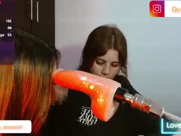leah_moon11