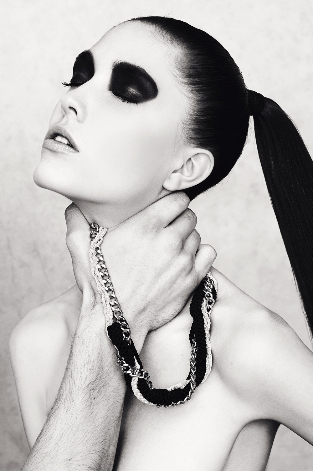 Necks, skinny bitches and bondage — 12