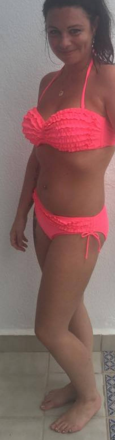 British girls showing their sexy legs — 15
